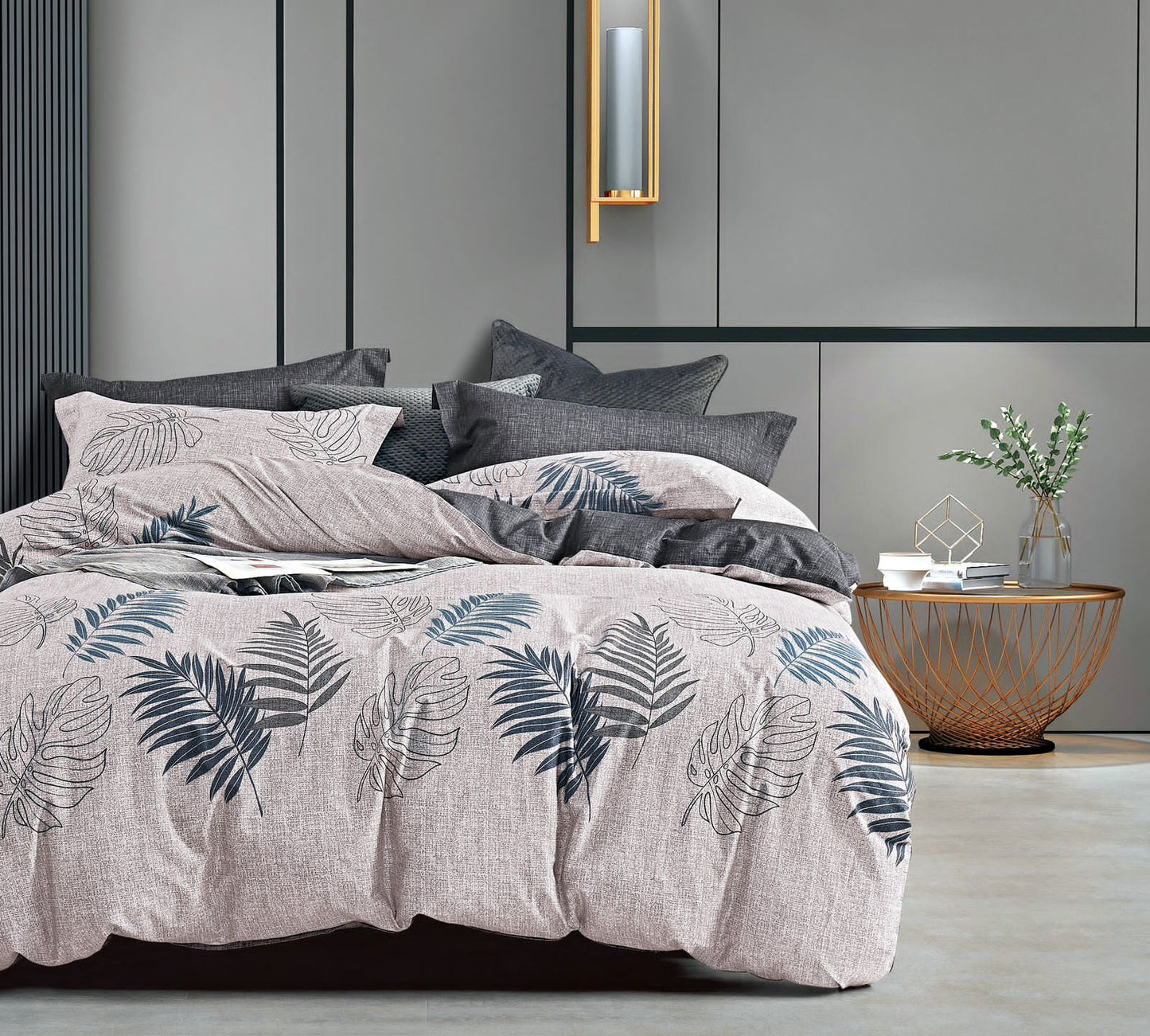 Varca White & Grey Printed Elegant Queen Size Fitted Double Bedsheet Set by Arka Décor